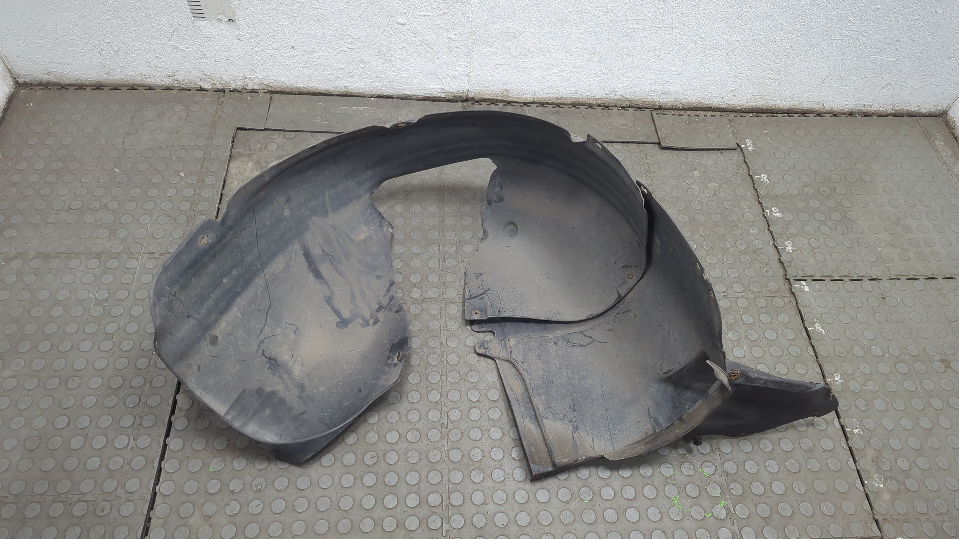 Локер передний правый