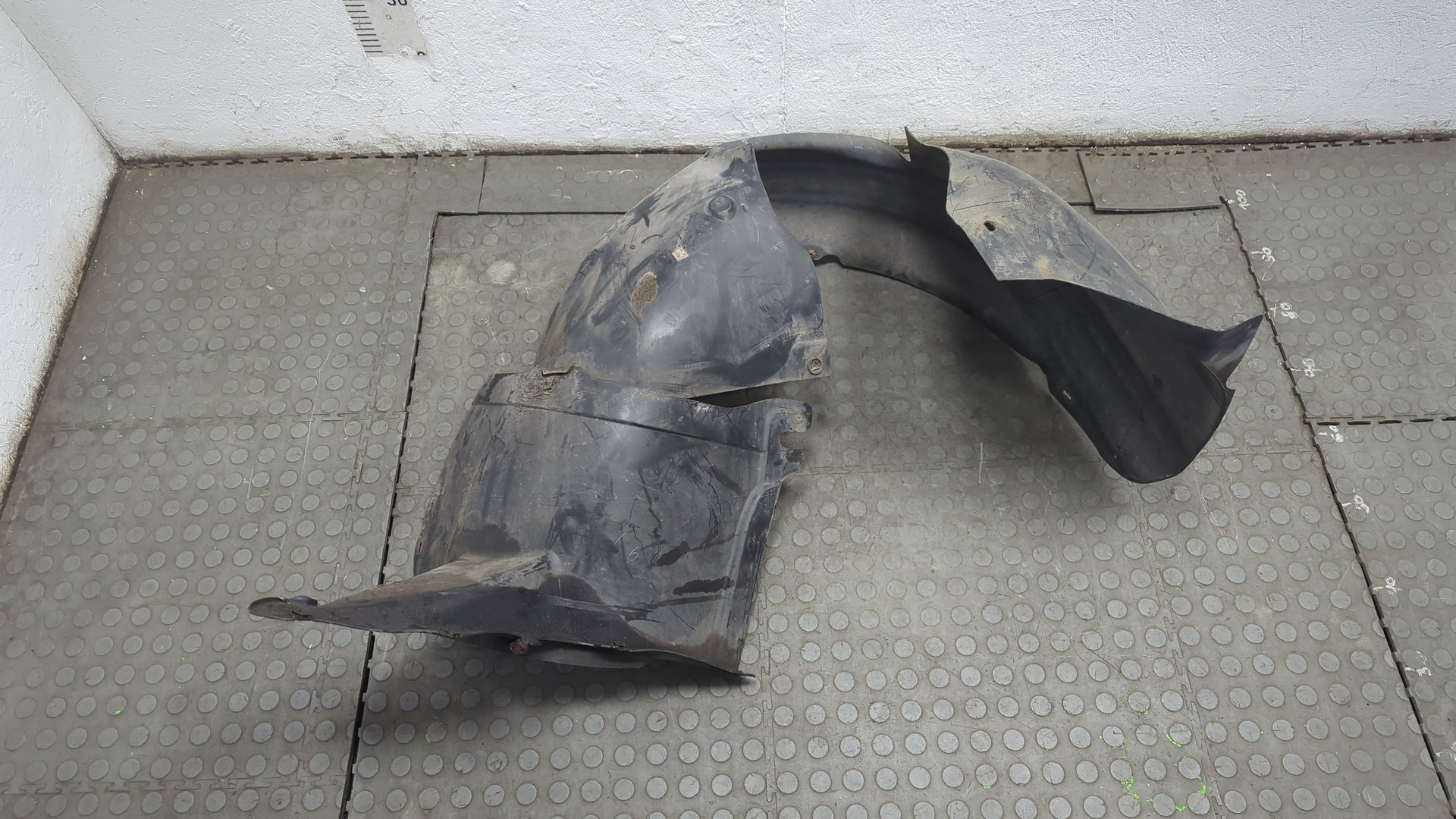 Локер передний правый