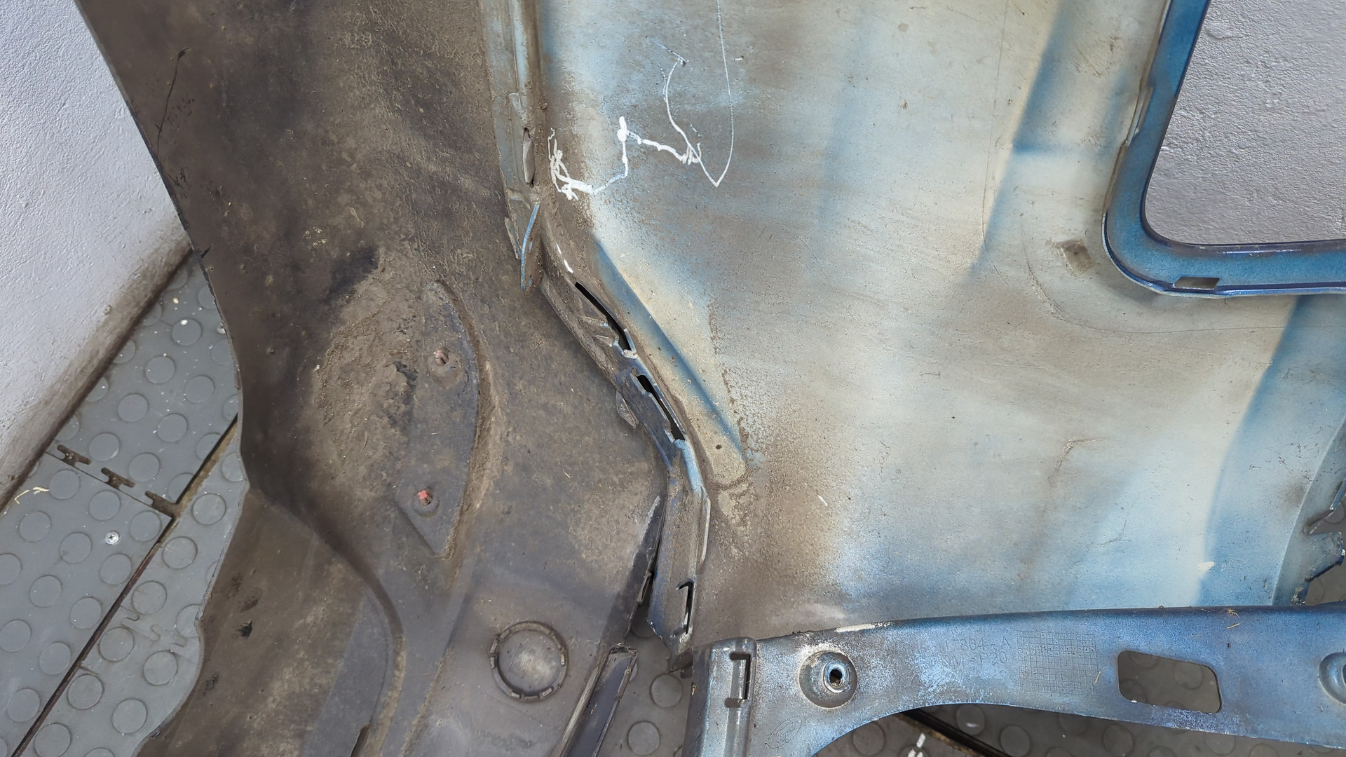 Бампер задний