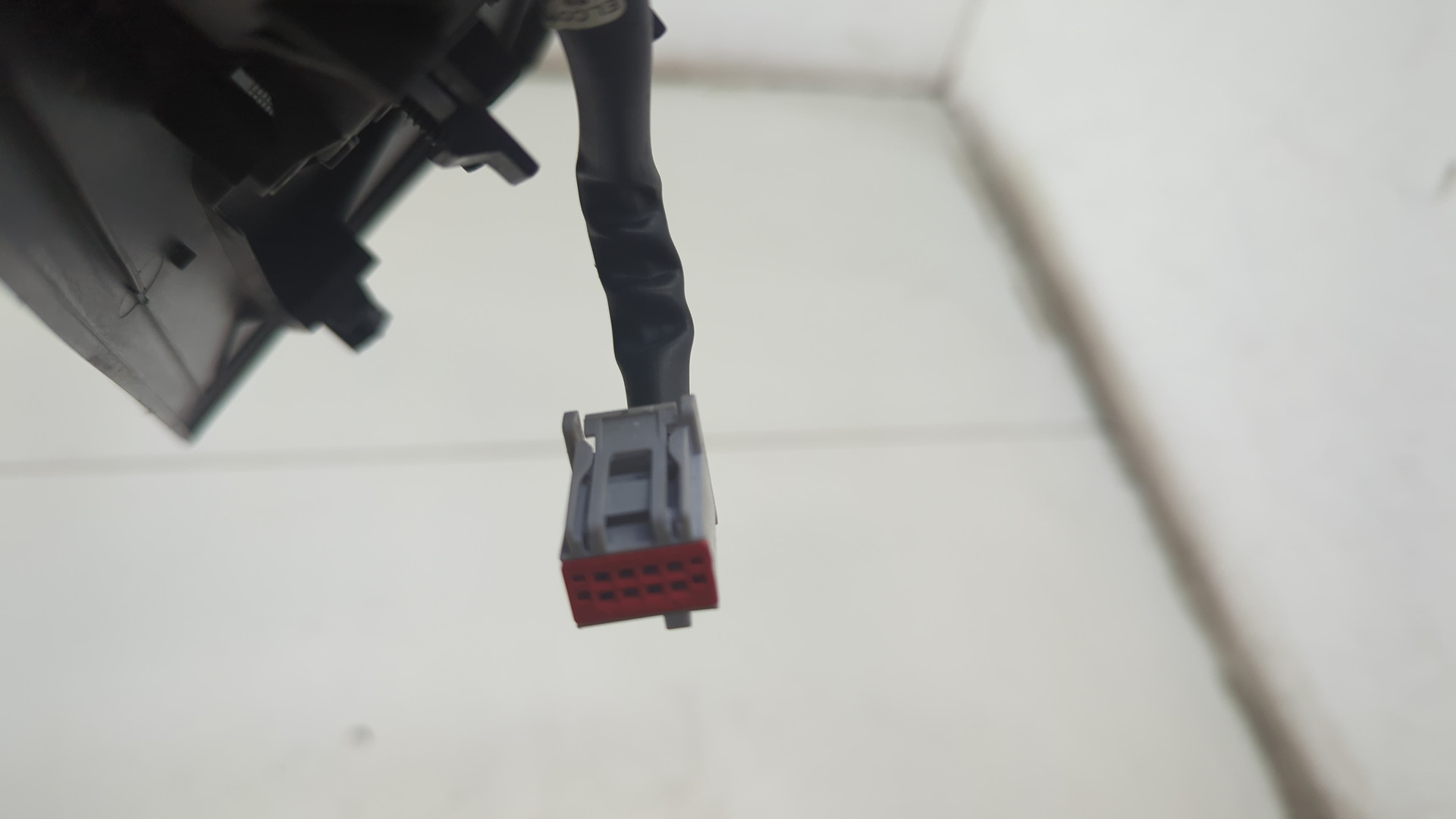 Зеркало правое электрическое