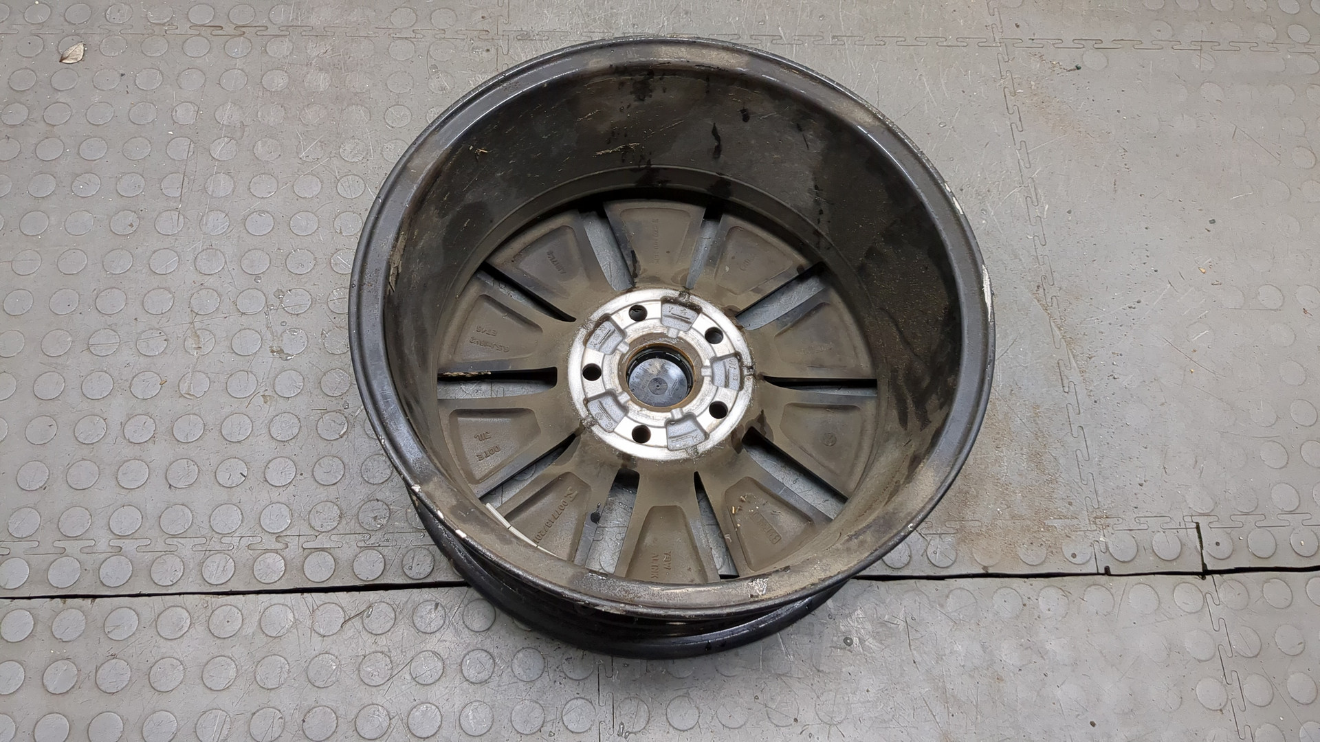 Диск колесный литой легкий сплав