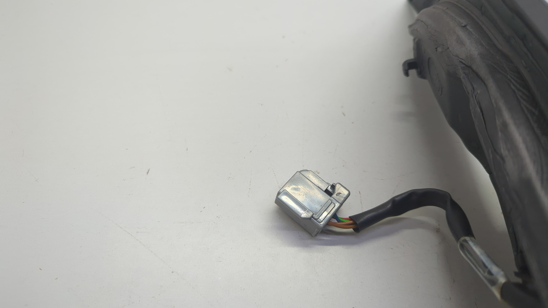 Зеркало левое электрическое