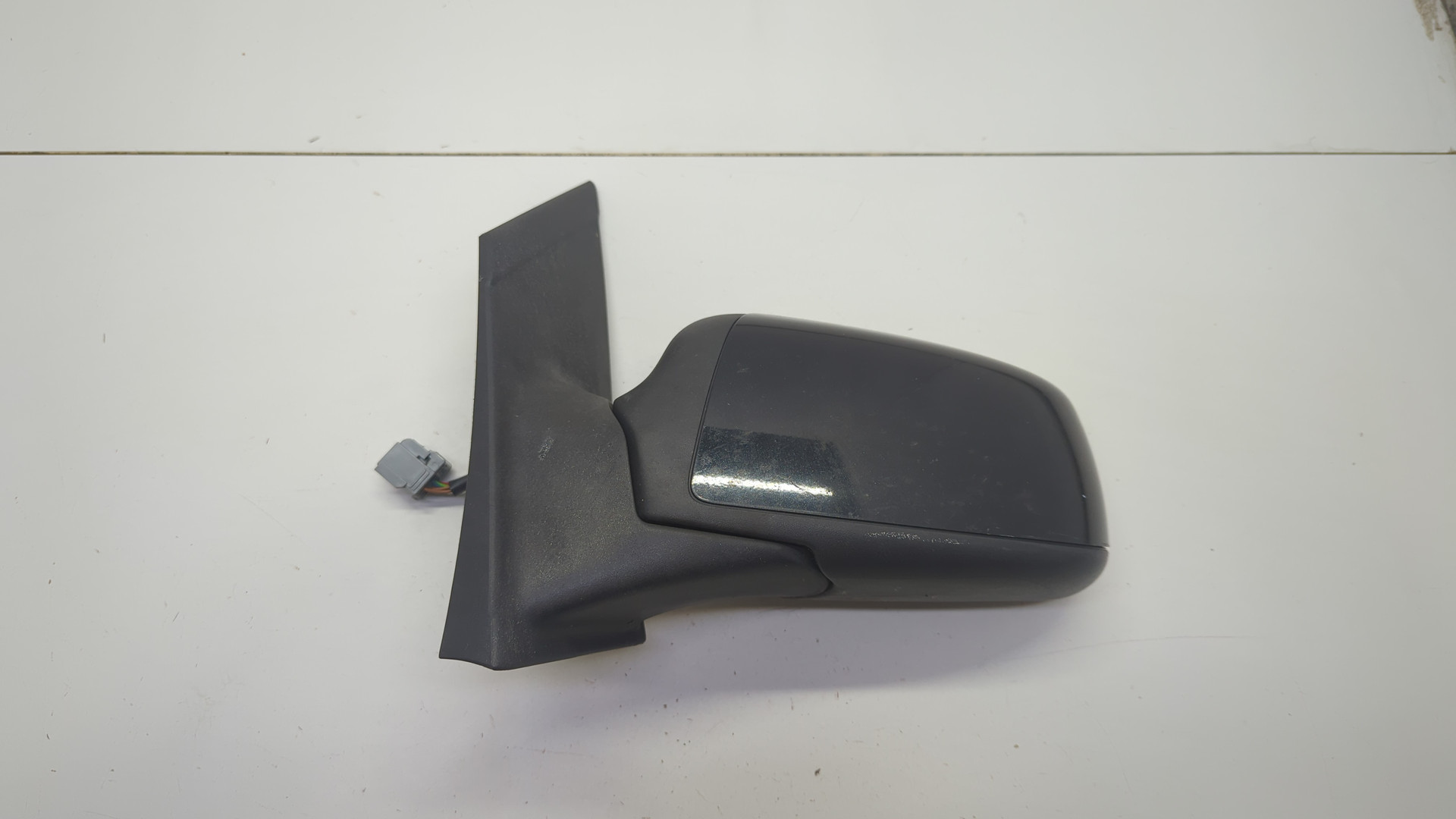 Зеркало левое электрическое