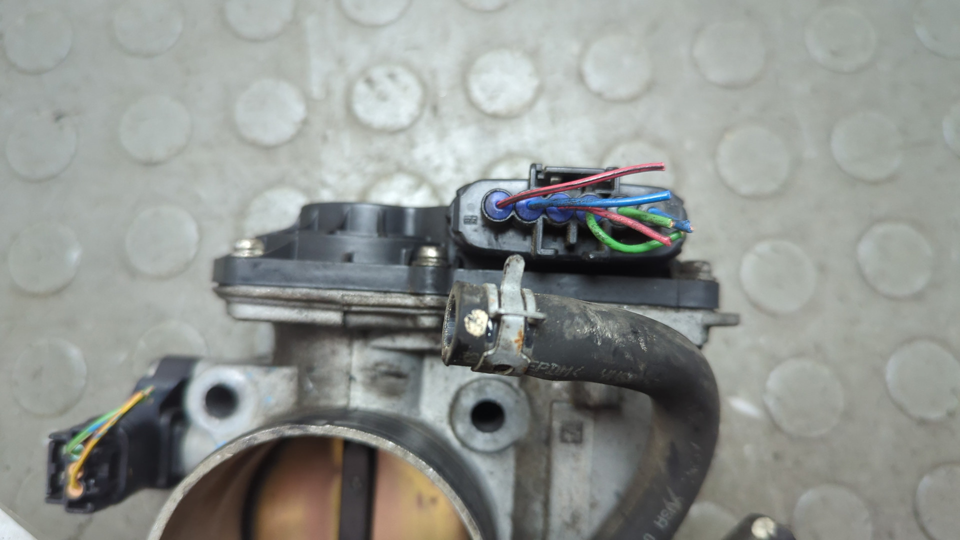 Заслонка дроссельная электрическая