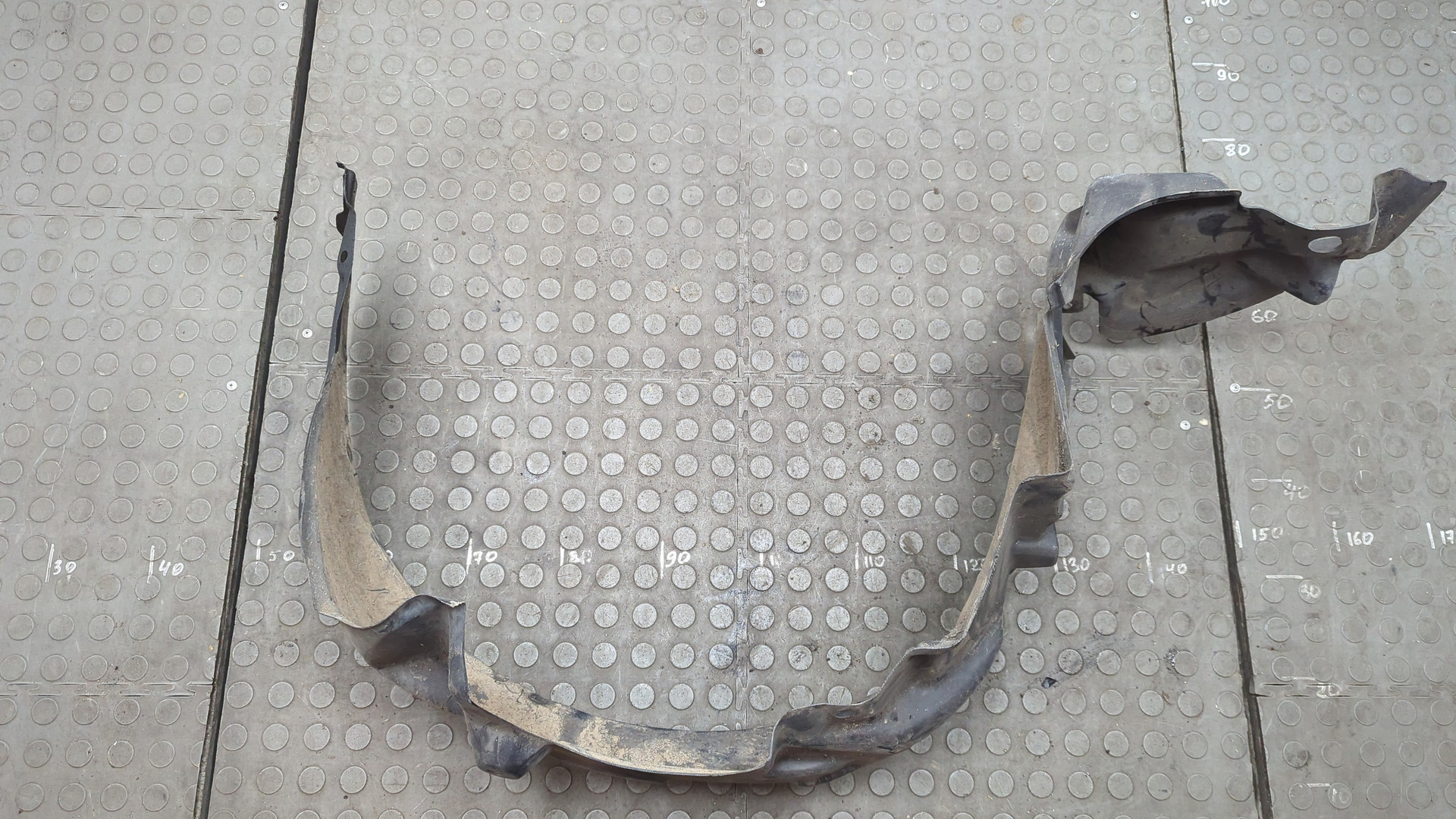 Локер передний правый