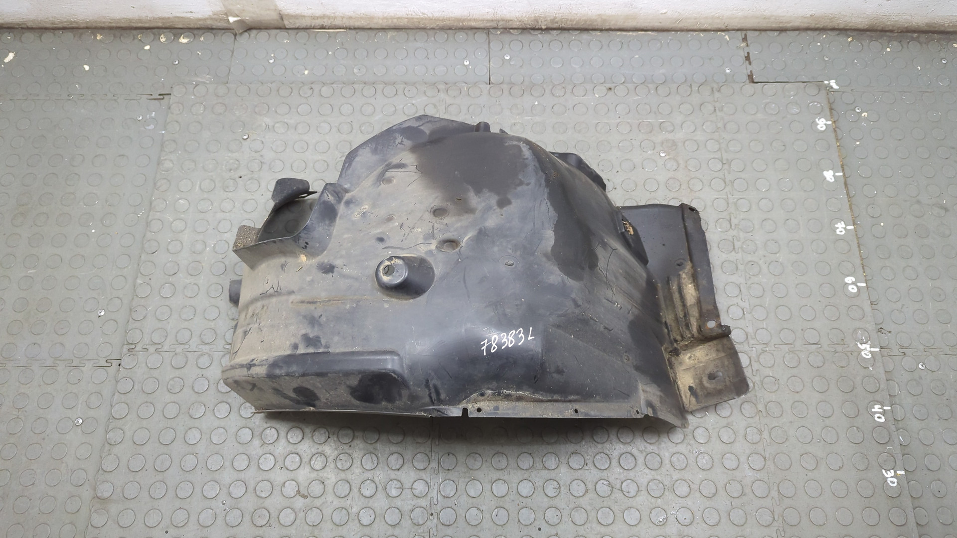 Локер передний левый