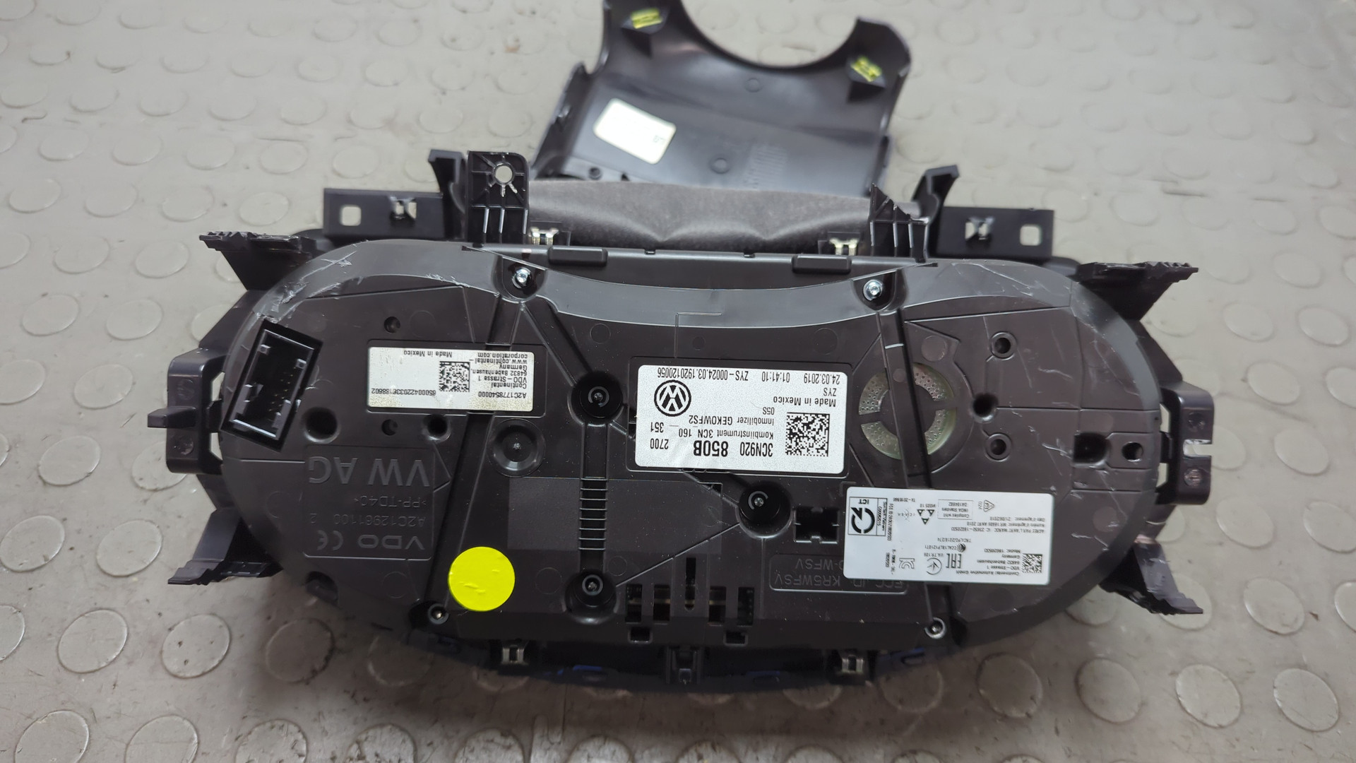 Панель приборов