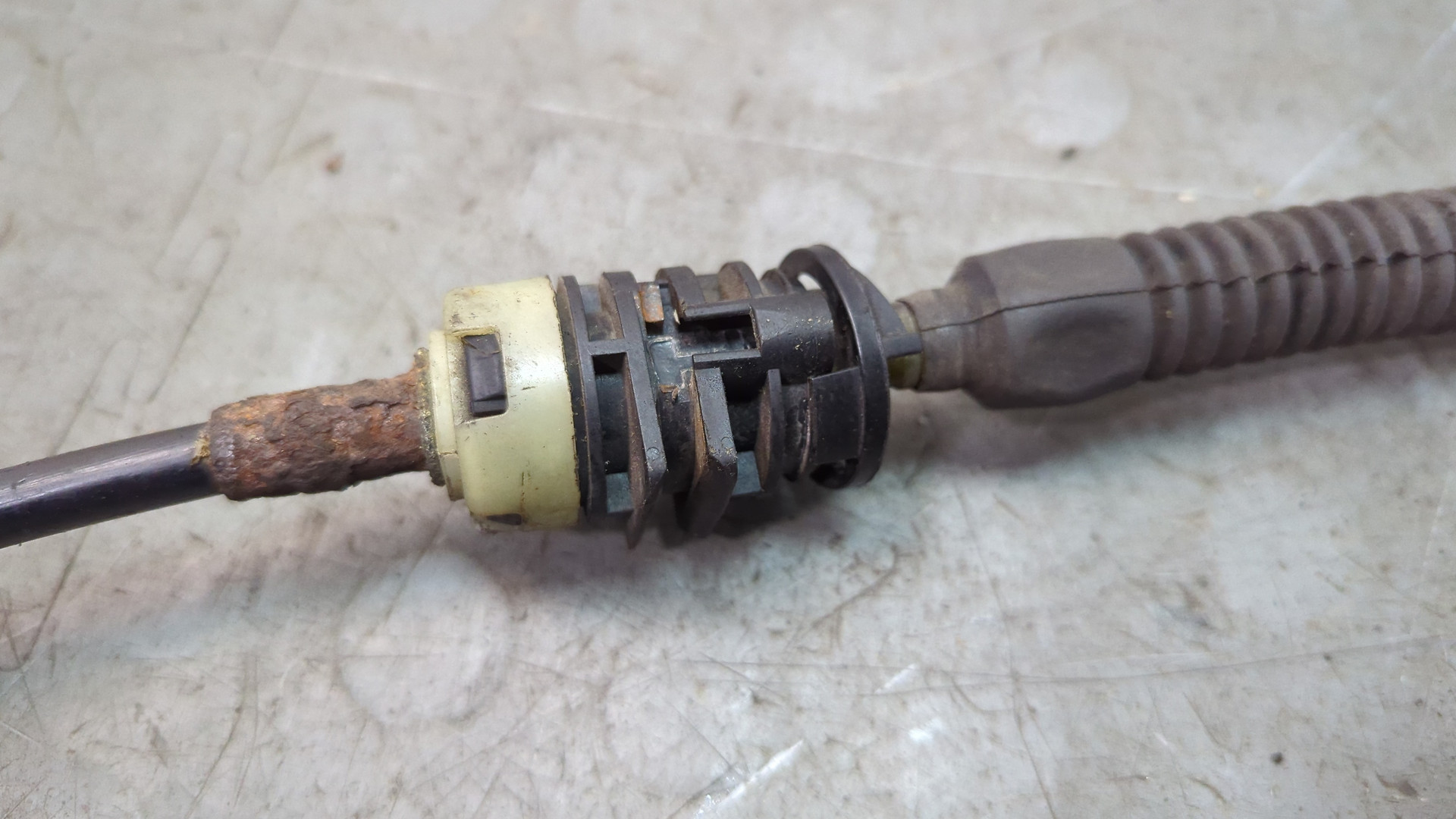 Трос КПП (выбора/переключения передач)