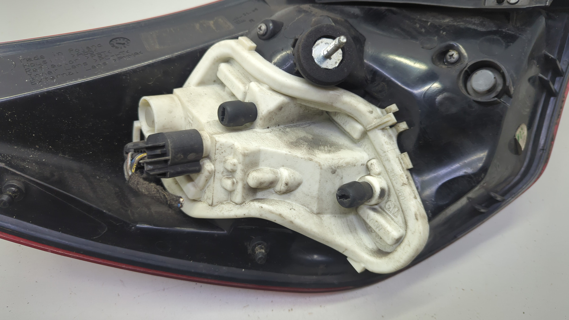 Фонарь задний правый