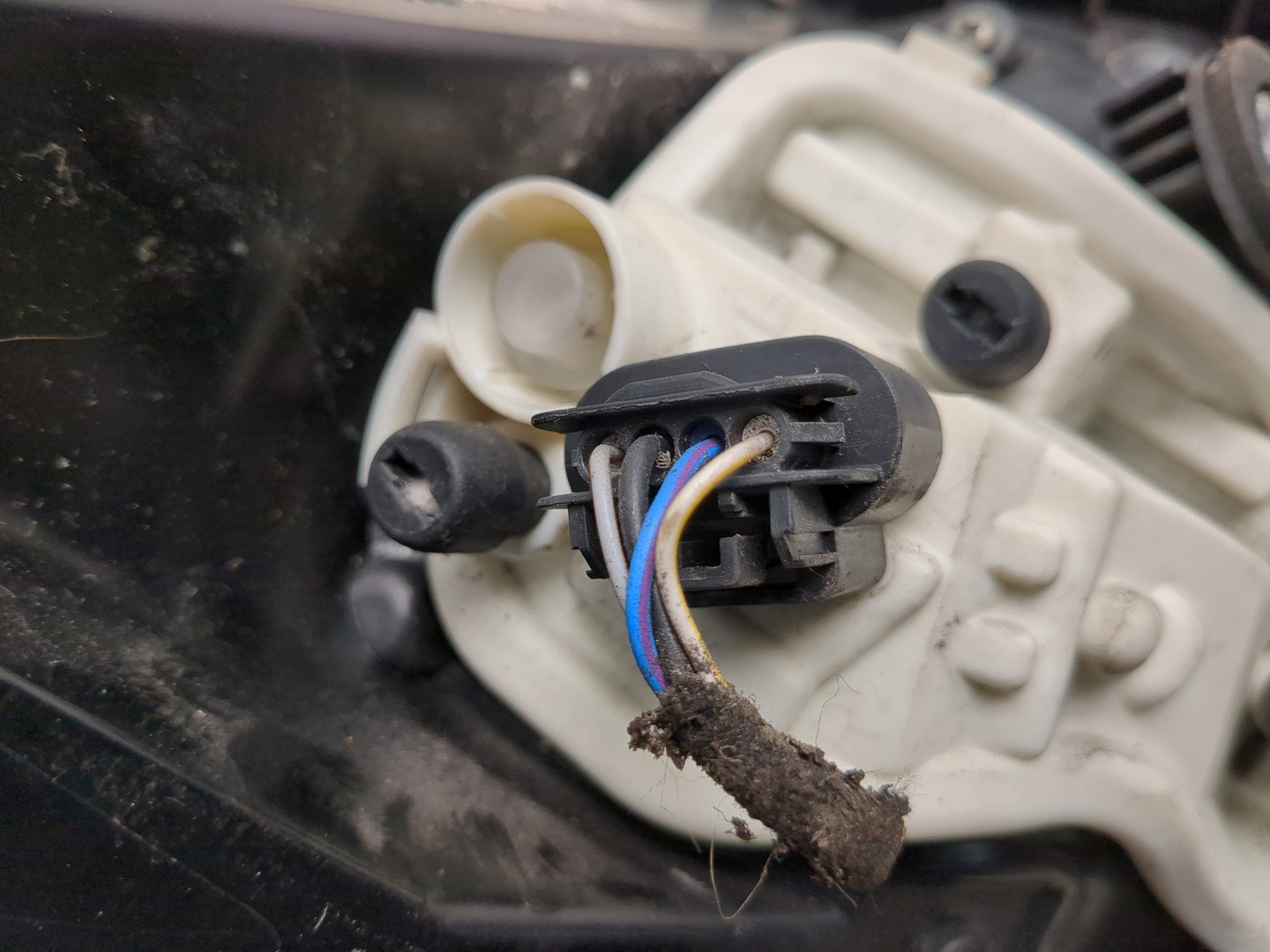 Фонарь задний правый