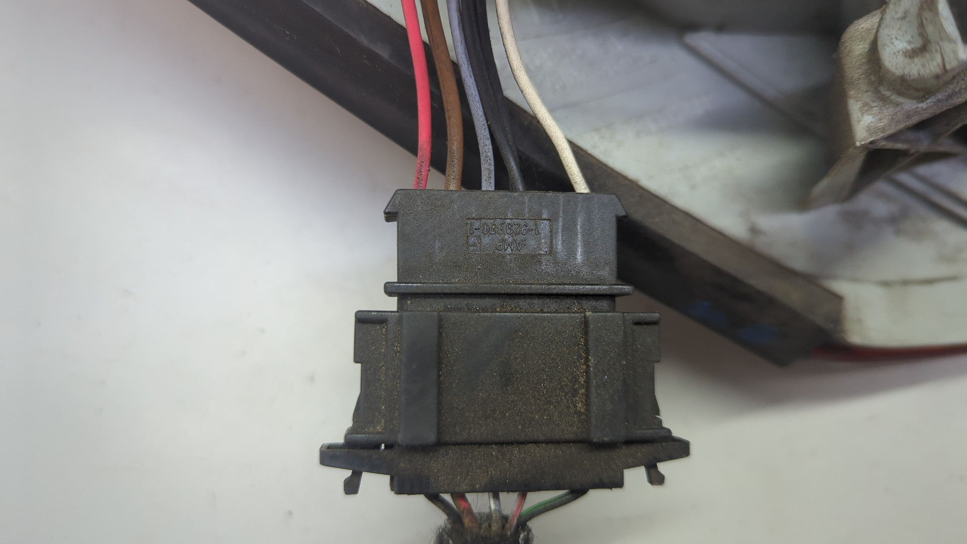 Фонарь задний правый