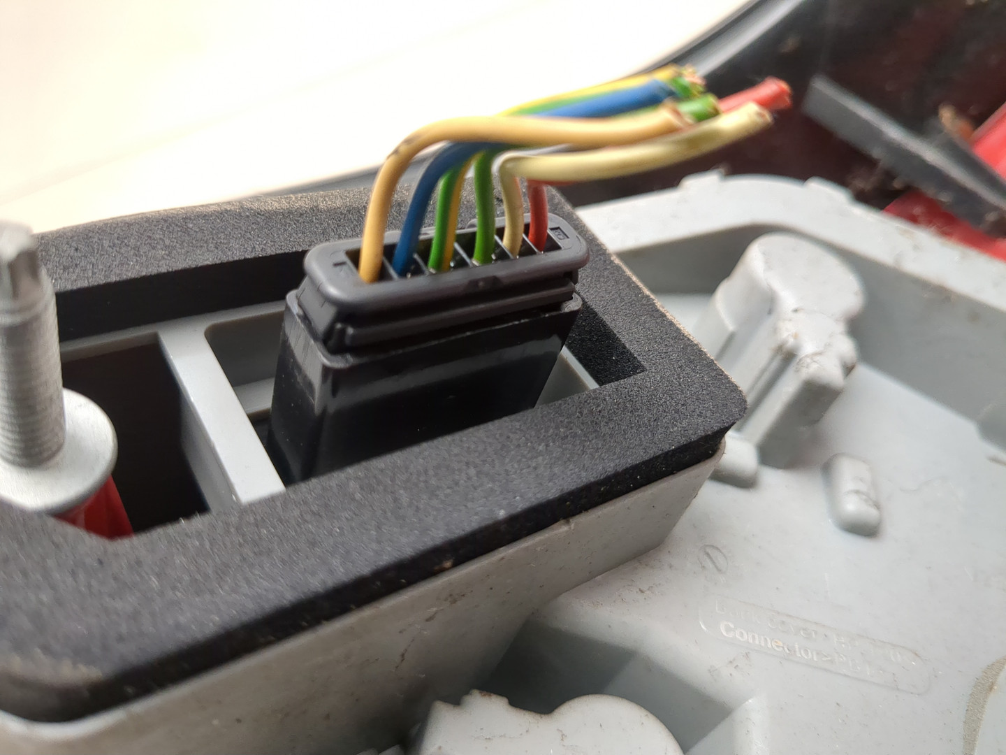 Фонарь задний левый