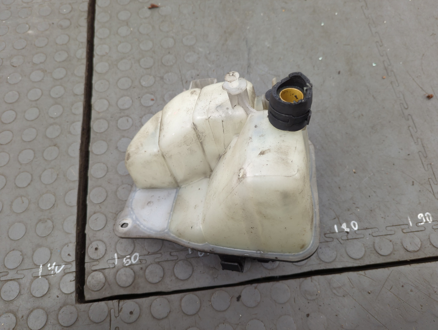 Бачок расширительный