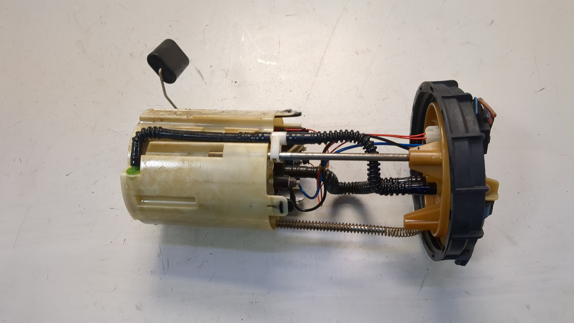 Насос топливный электрический