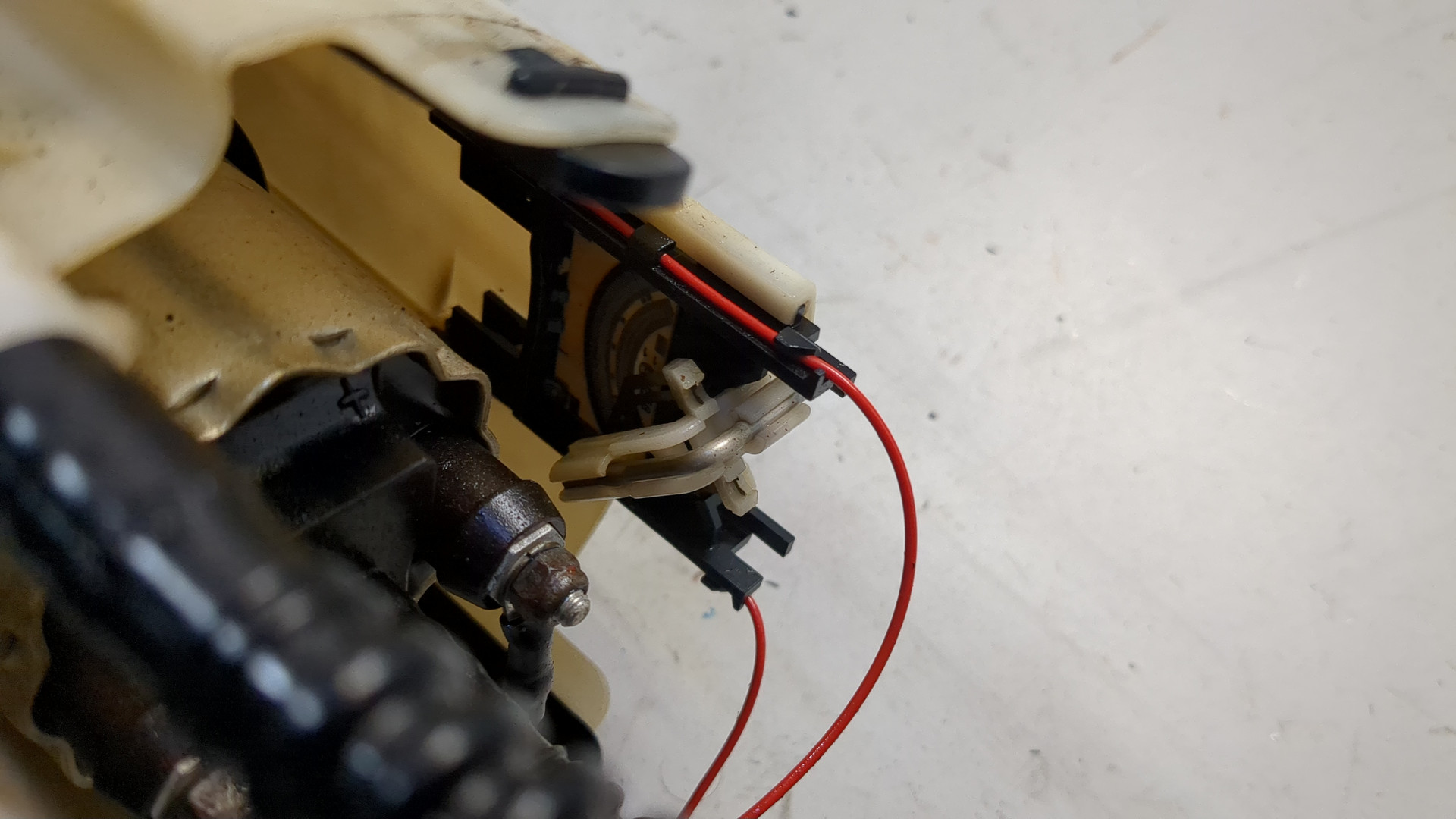 Насос топливный электрический