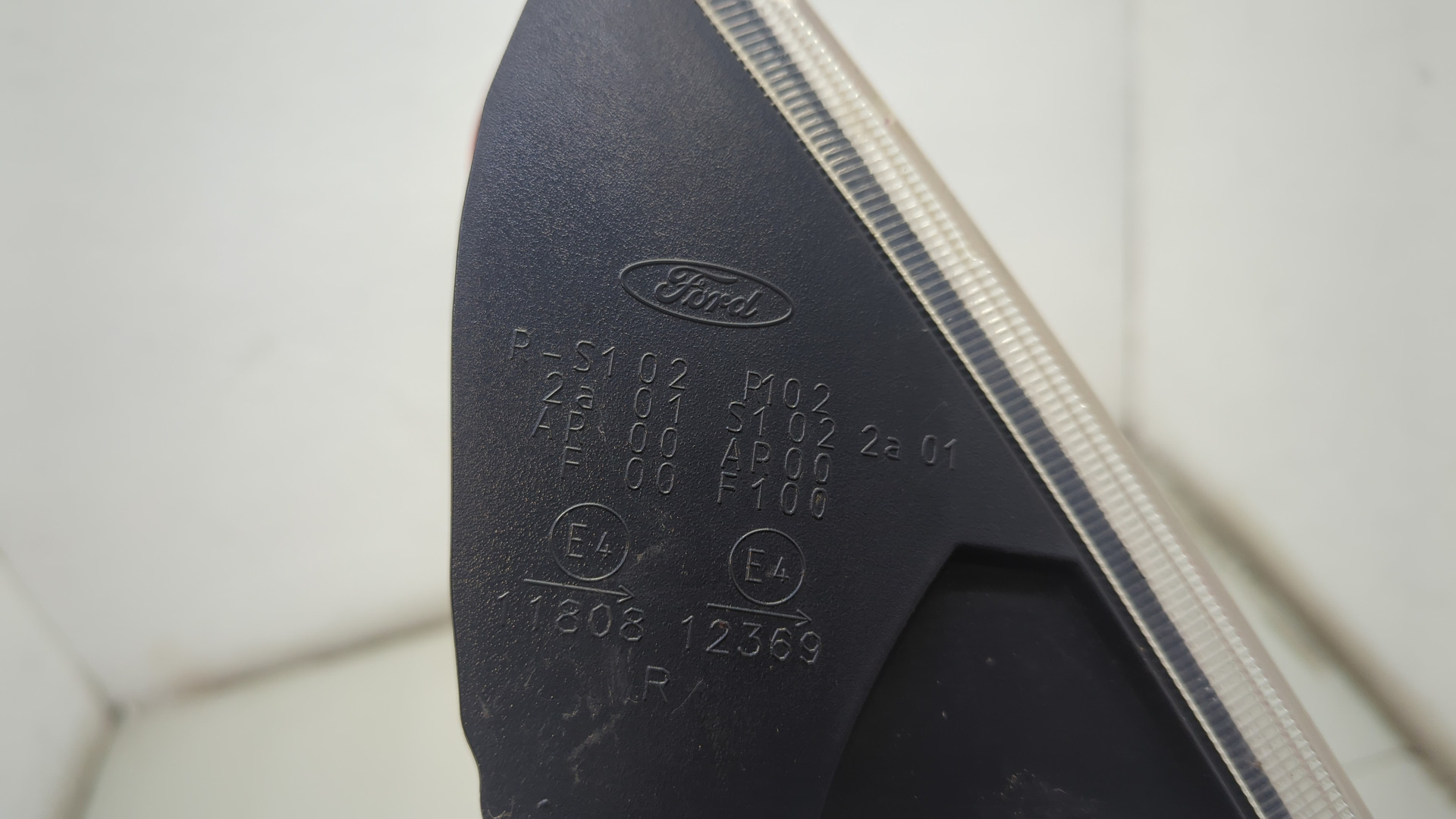 Фонарь задний правый