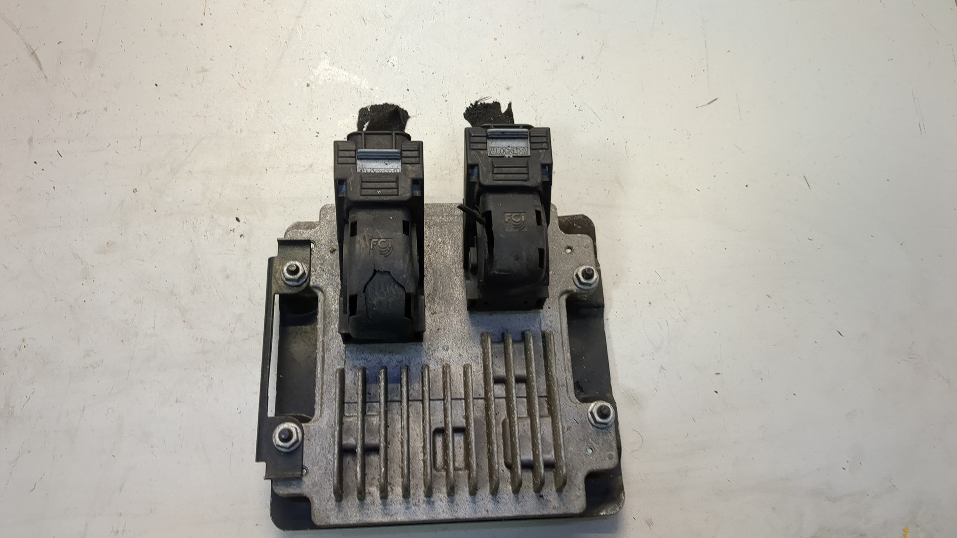 Блок управления двигателем