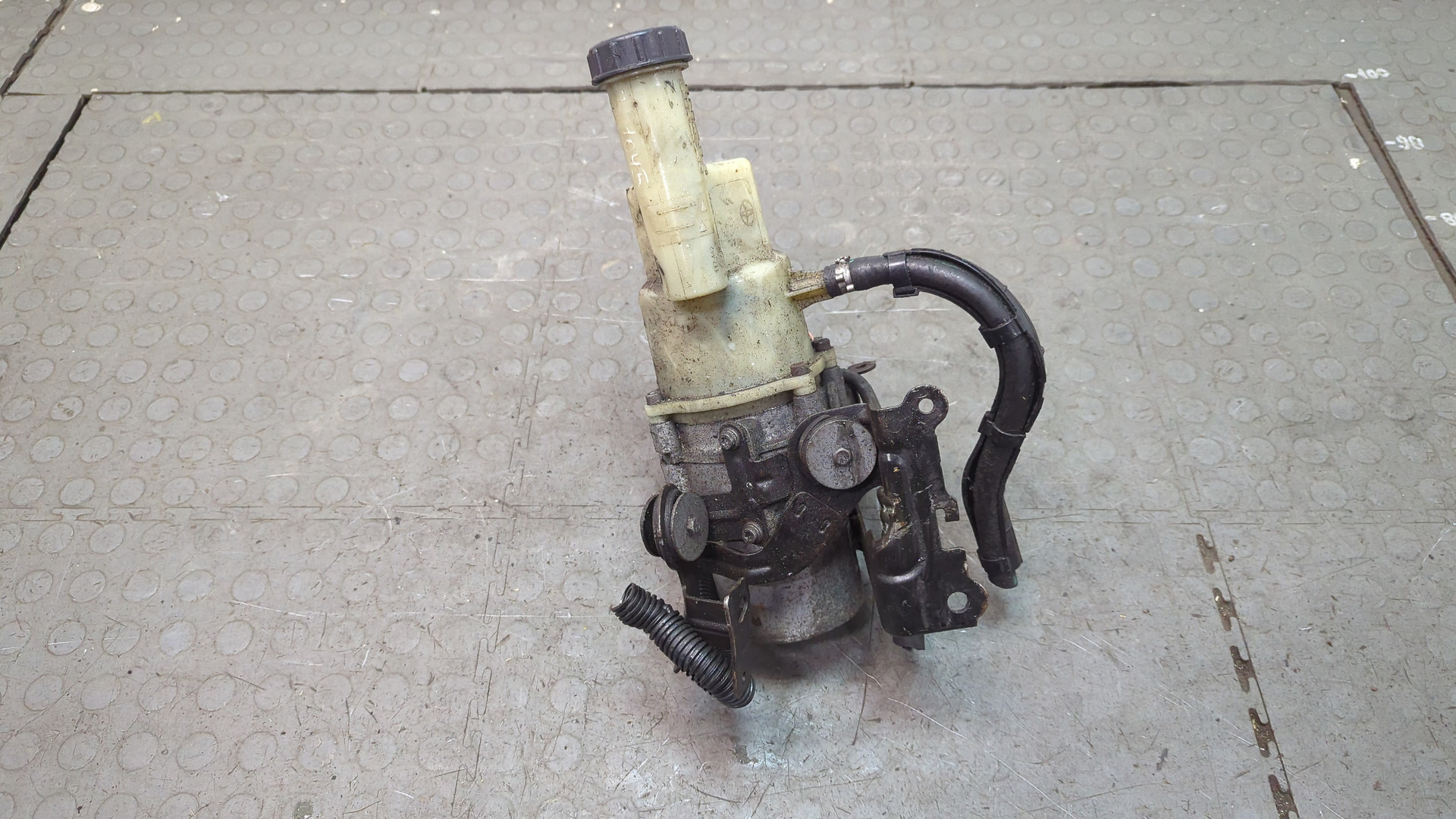 Насос ГУР (гидроусилитель руля)