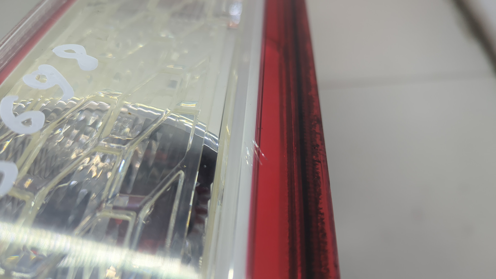 Фонарь задний правый