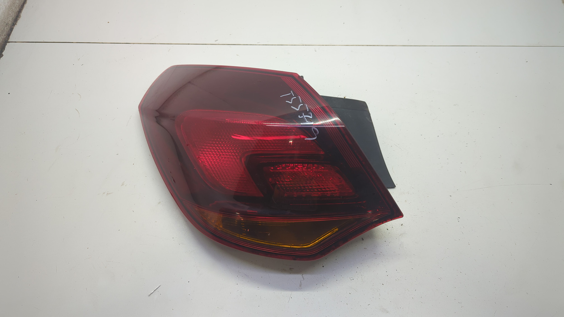 Фонарь задний левый