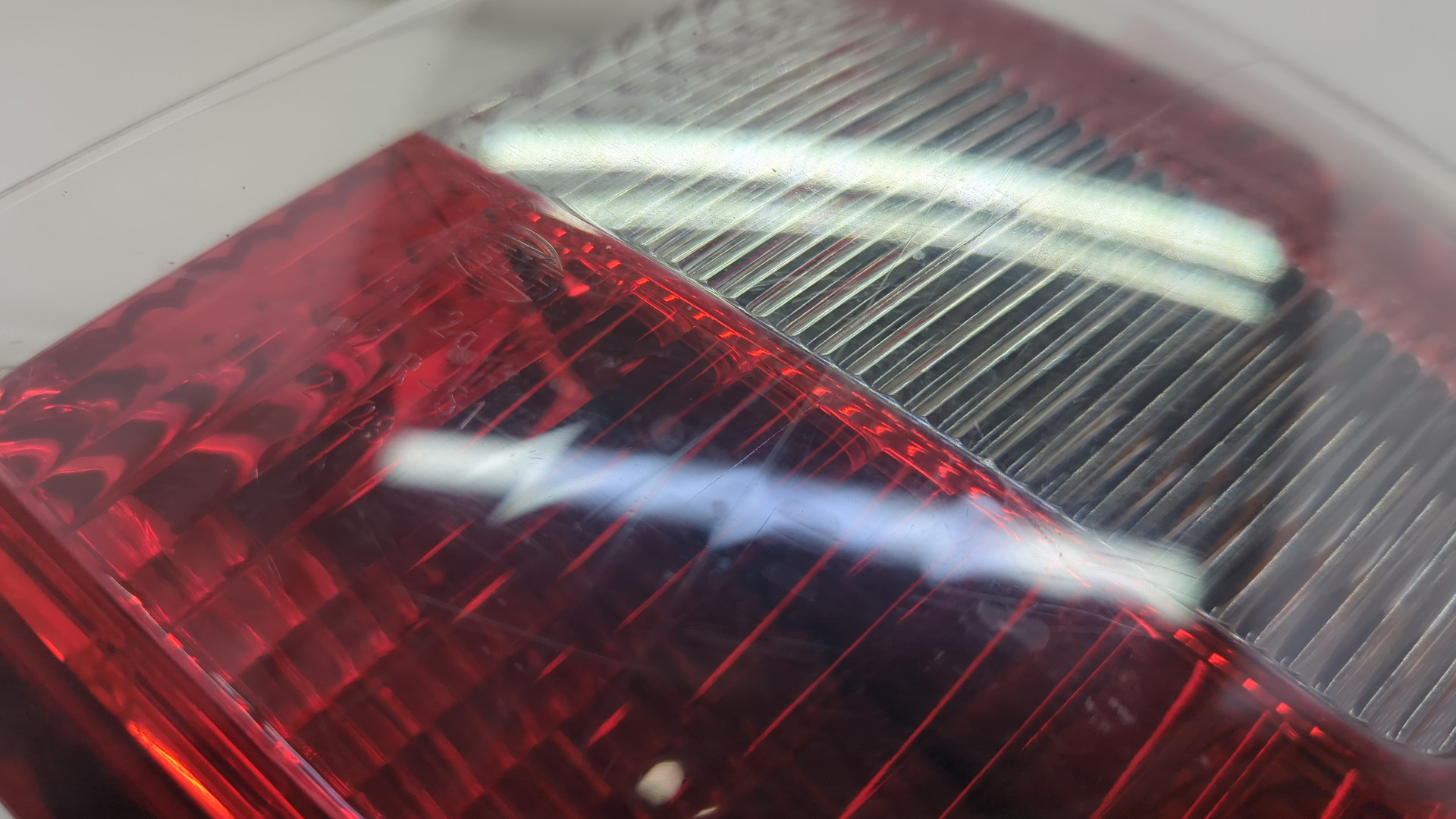 Фонарь задний правый