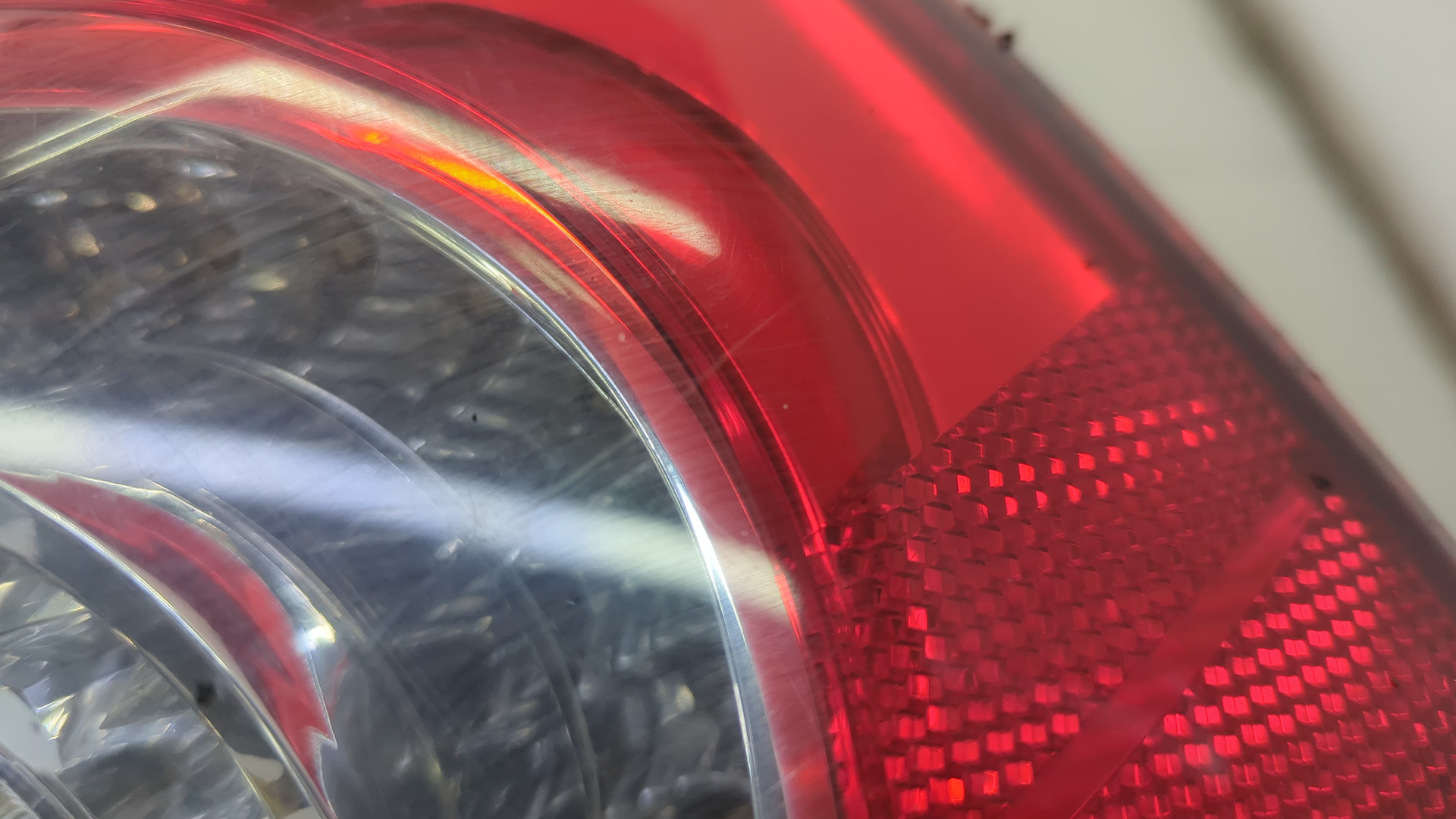 Фонарь задний правый