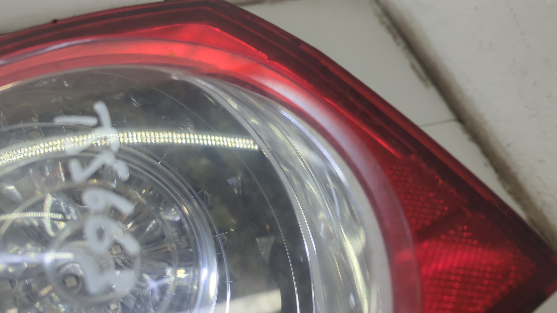 Фонарь задний левый