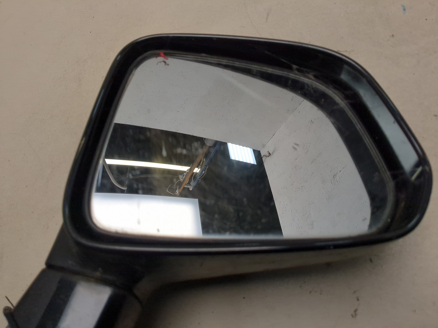 Зеркало правое электрическое