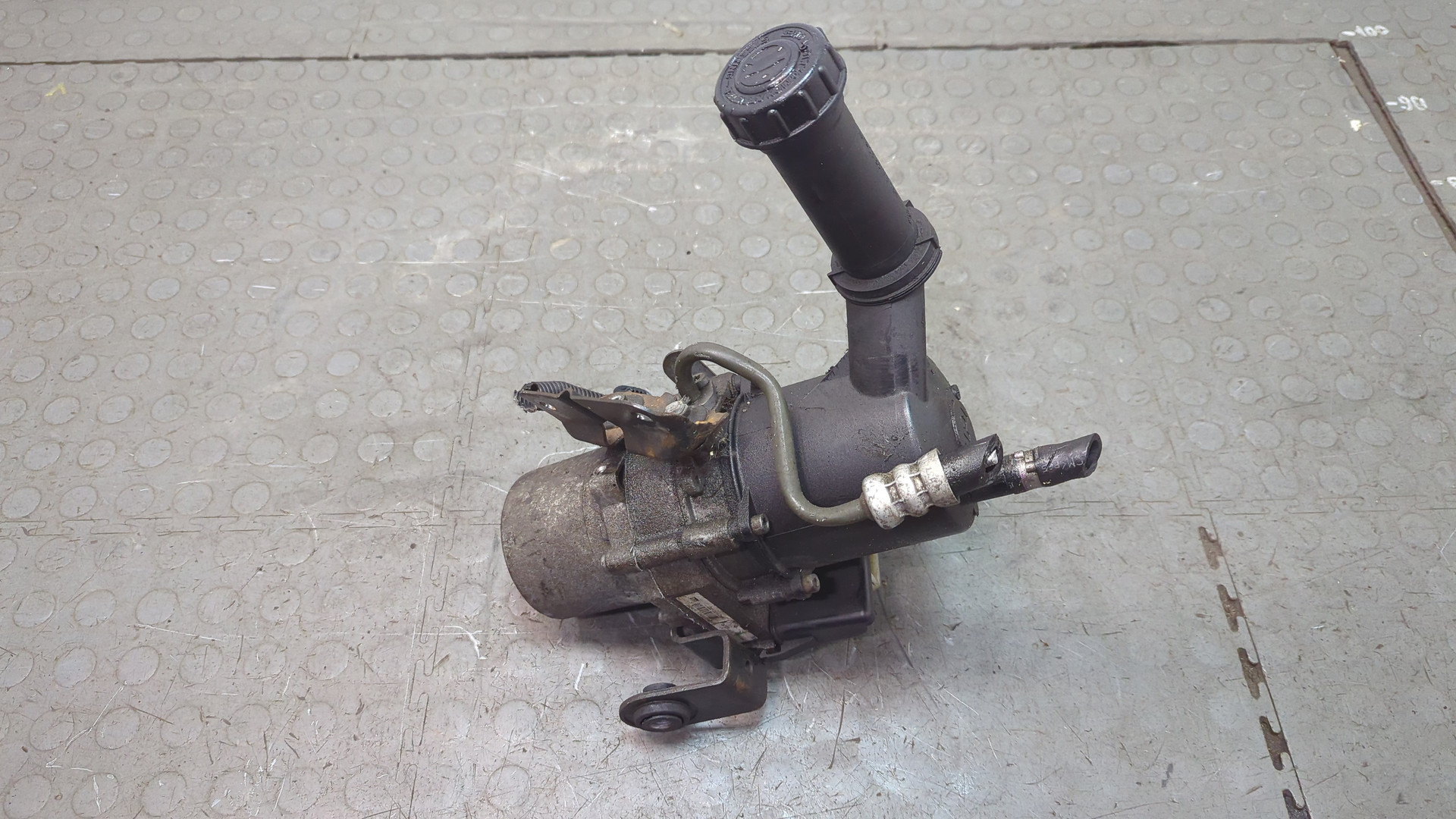 Насос ГУР (гидроусилитель руля)