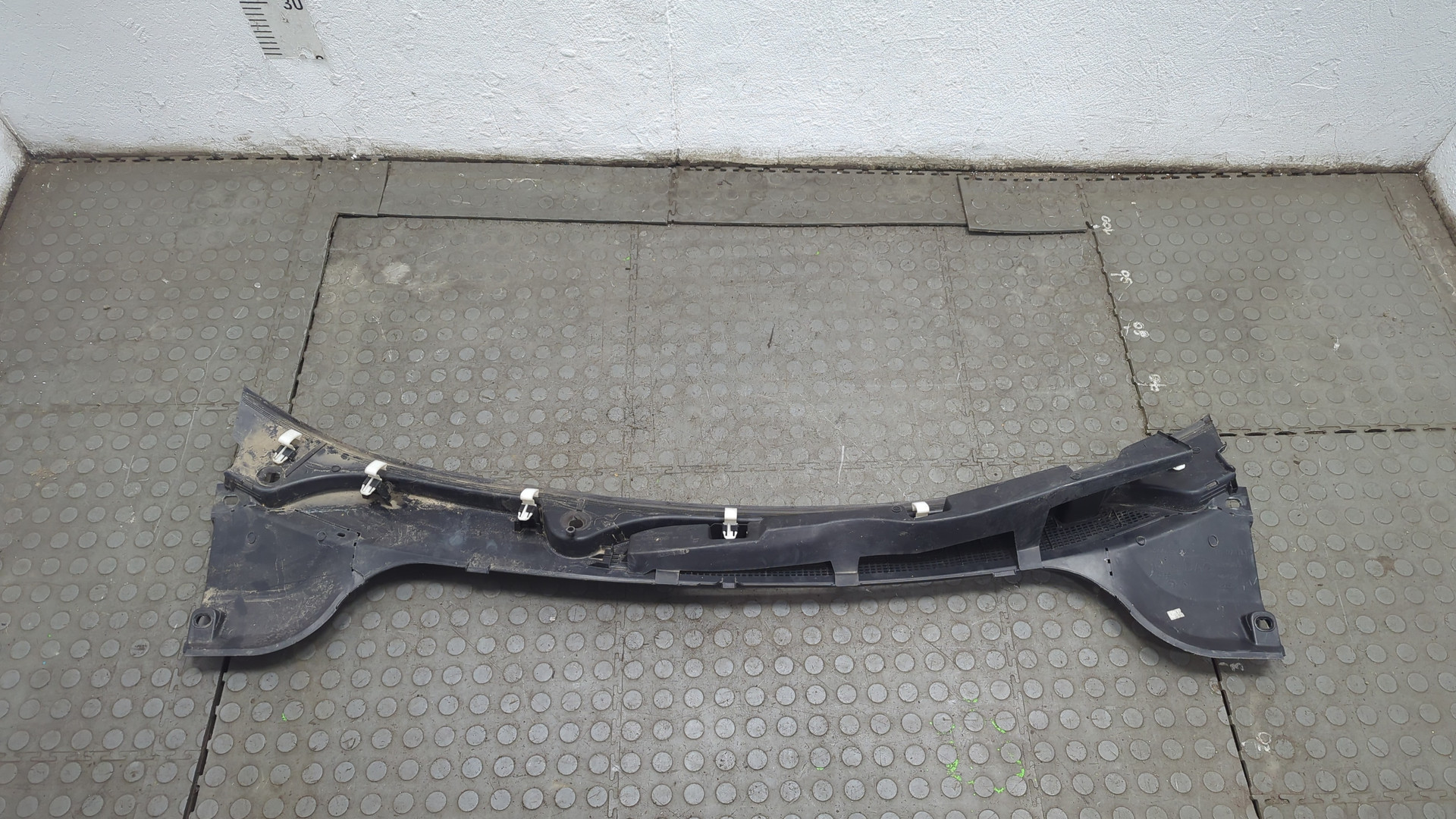 Решетка стеклоочистителей (Жабо)