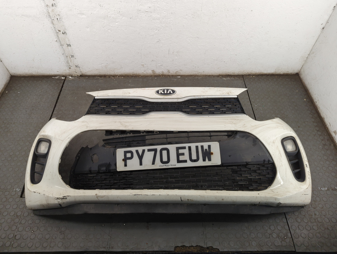 Бампер передний