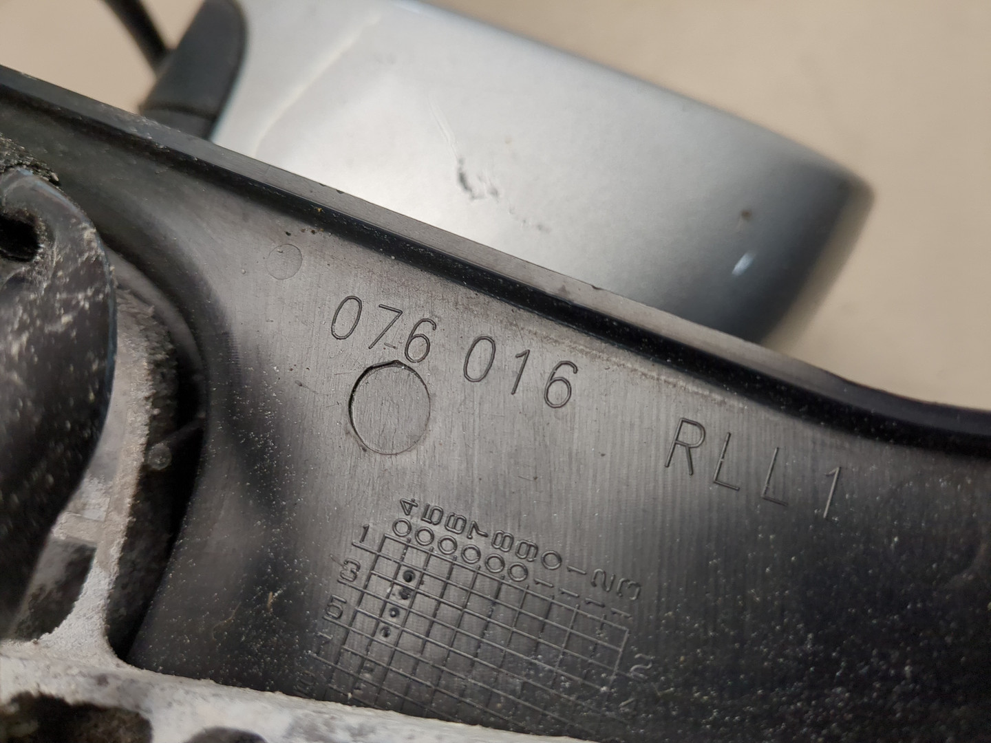 Зеркало левое электрическое