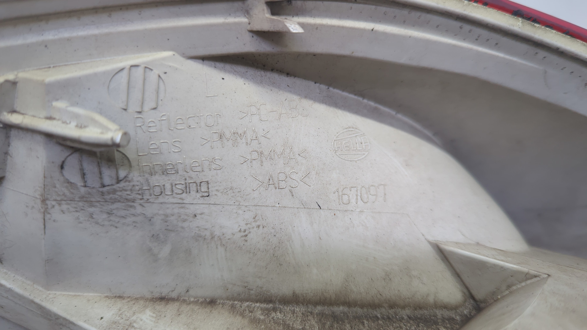 Фонарь задний левый