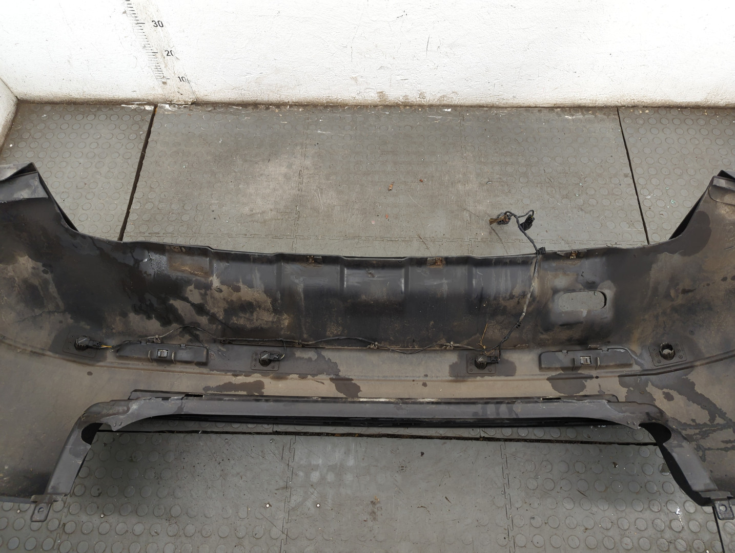 Бампер задний