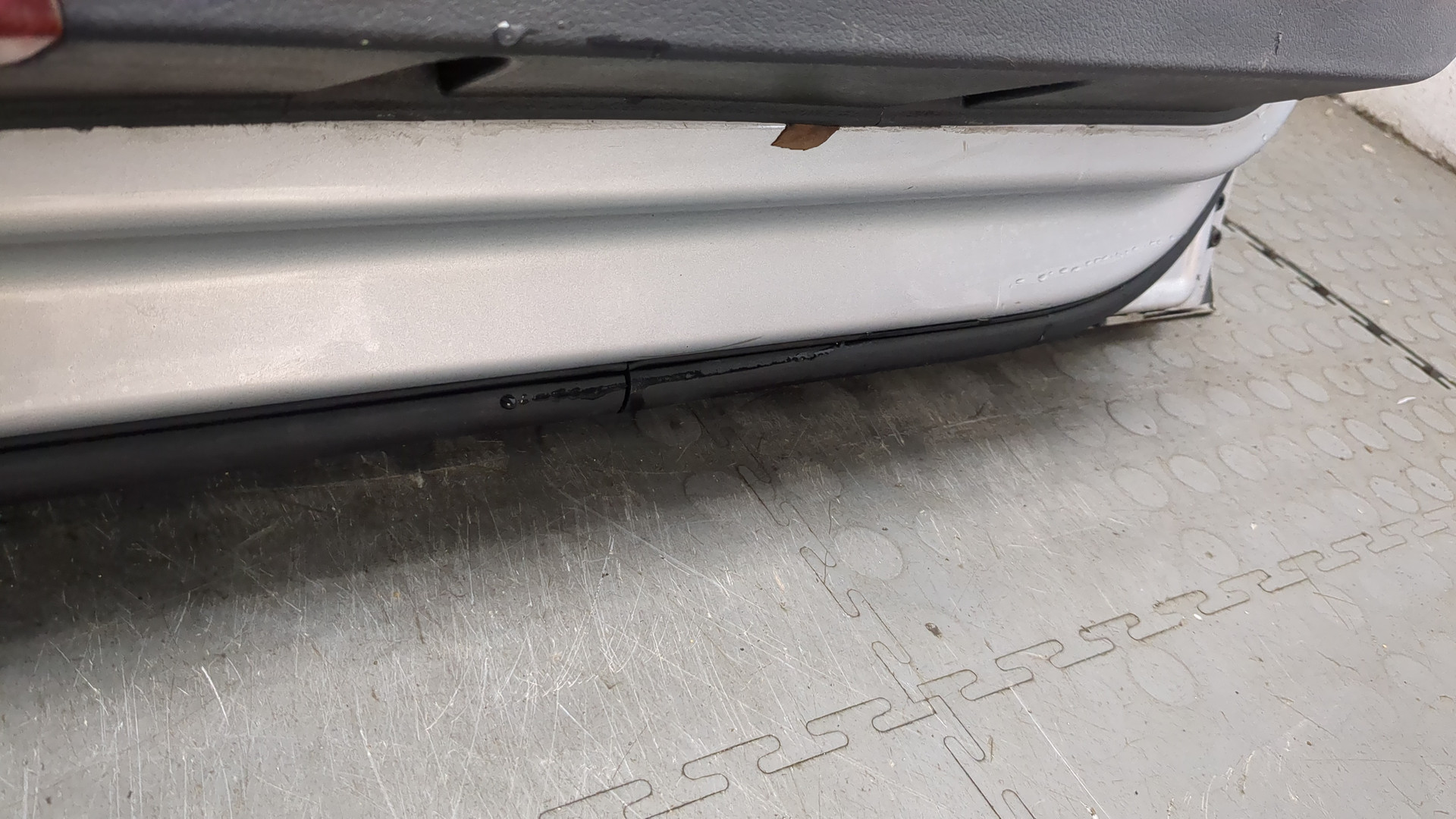 Дверь передняя левая