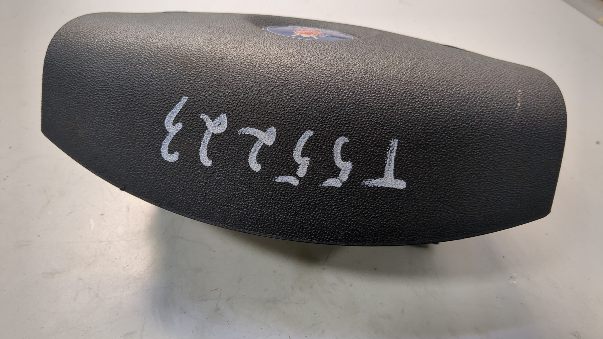 Подушка безопасности в рулевое колесо