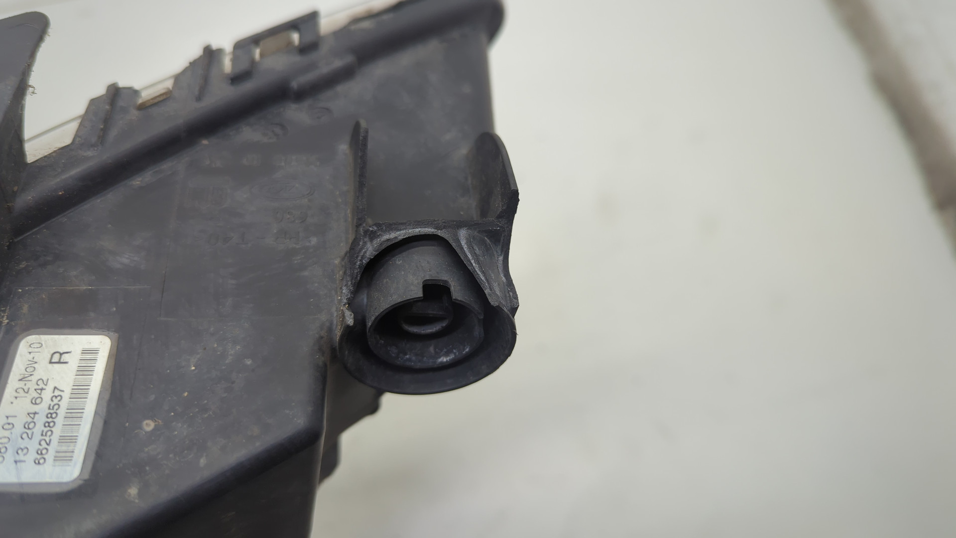 Фара противотуманная правая