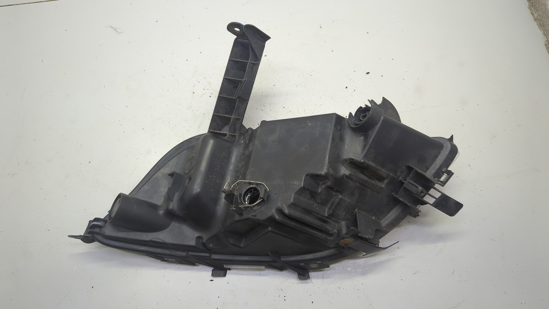 Фара противотуманная правая