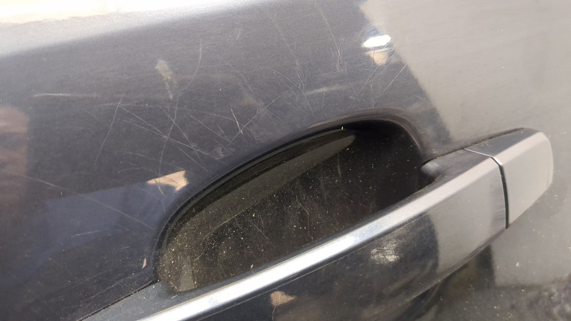 Дверь задняя левая