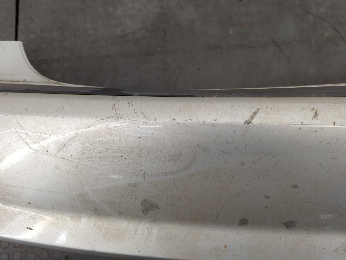 Бампер задний