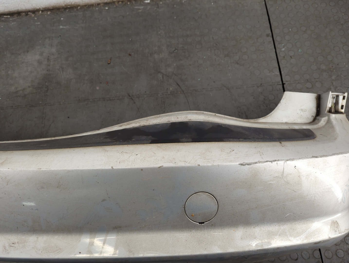 Бампер задний