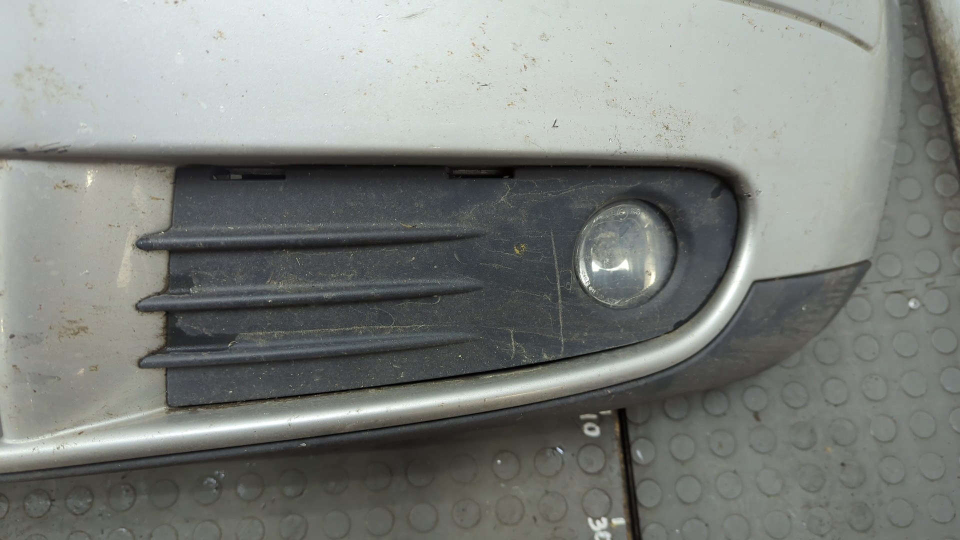 Бампер передний