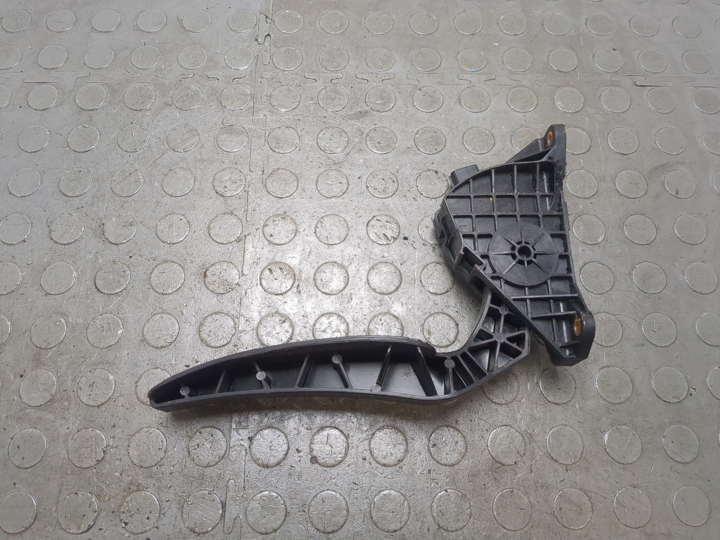 Педаль газа