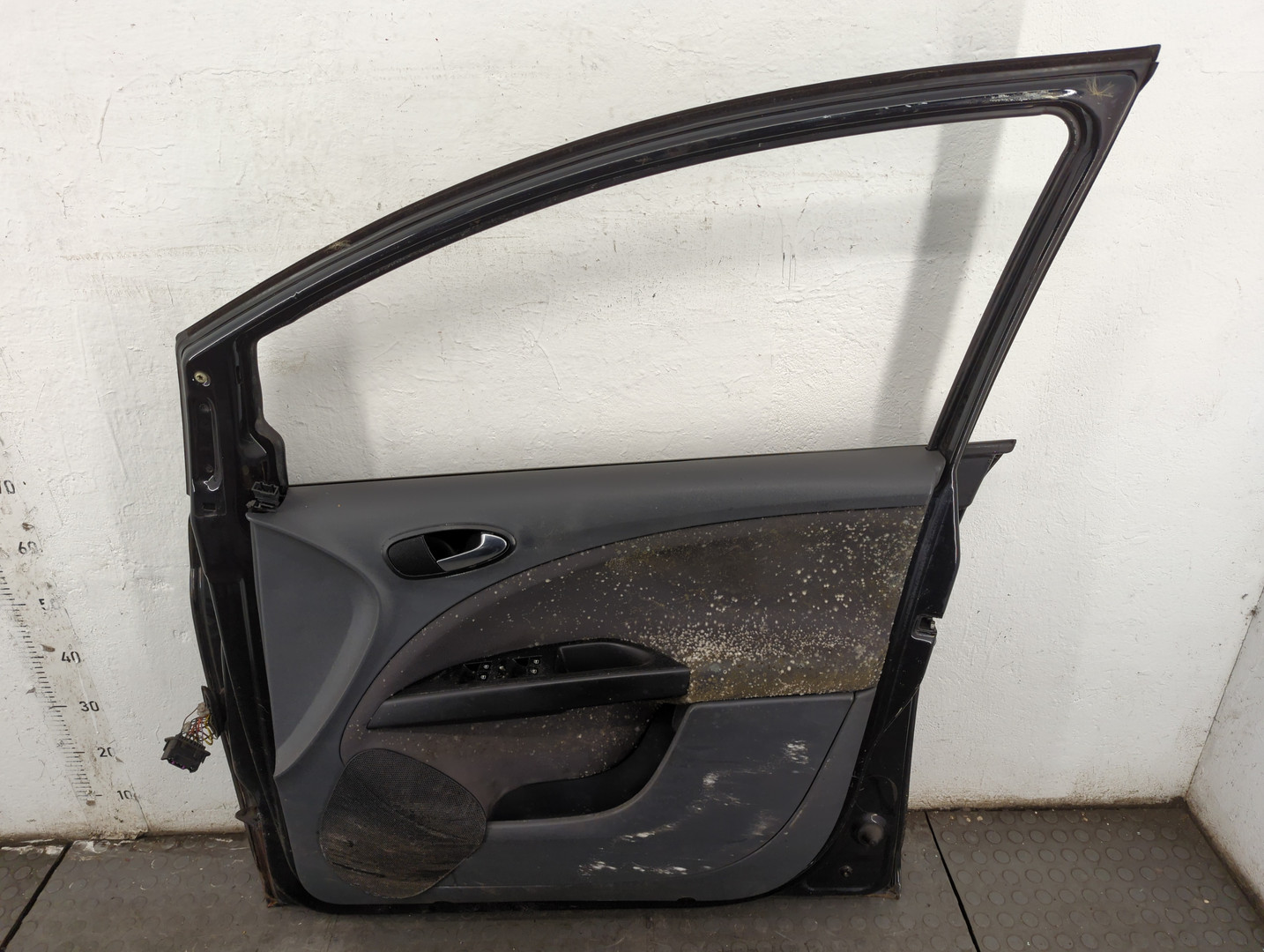 Дверь передняя правая