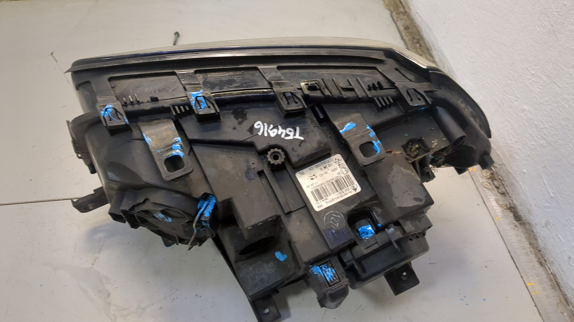 Фара правая