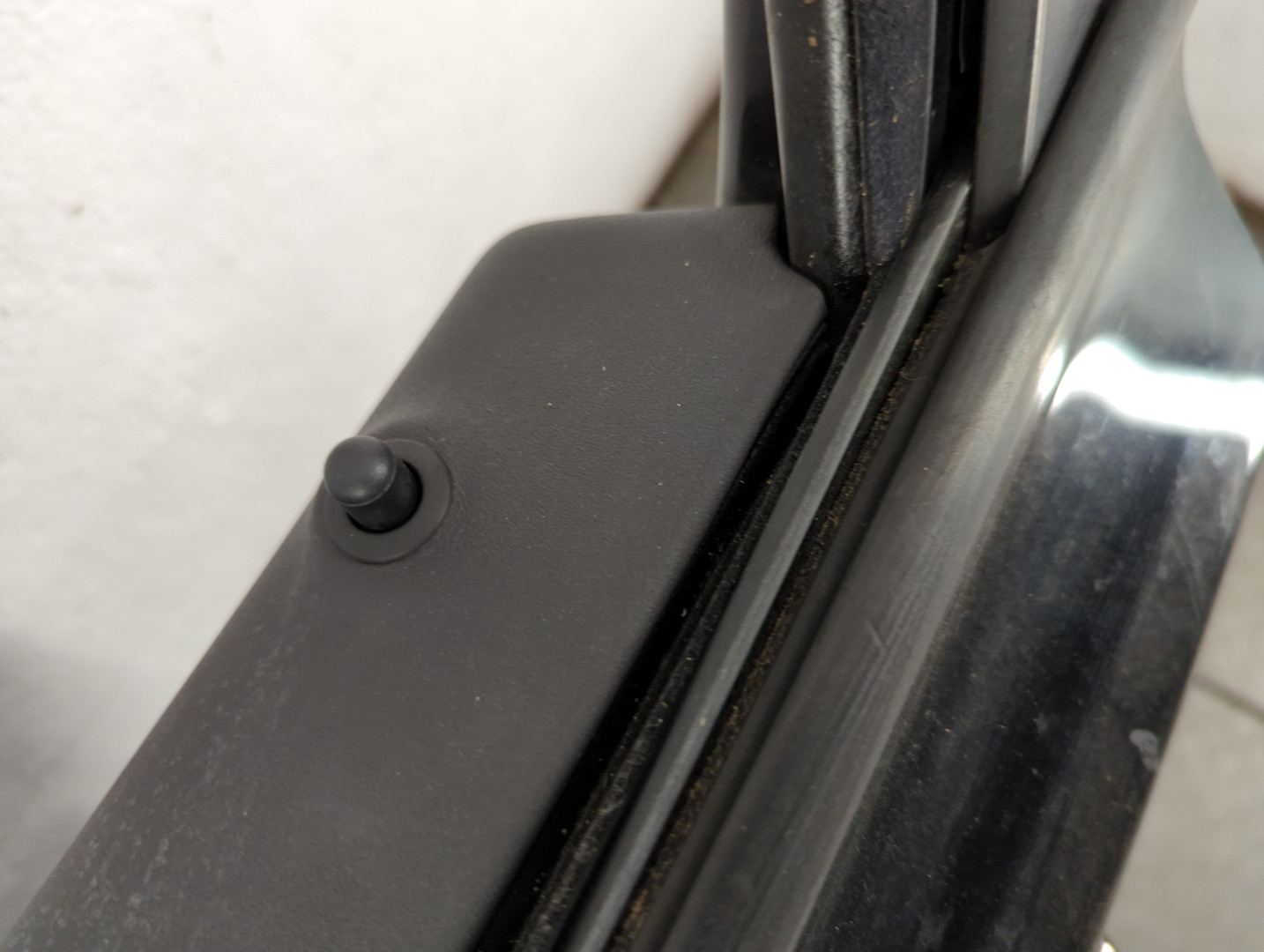 Дверь передняя левая