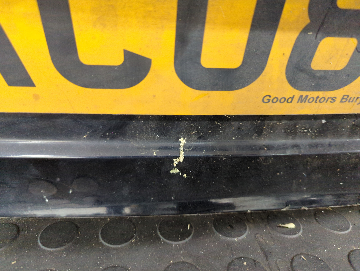 Дверь багажника