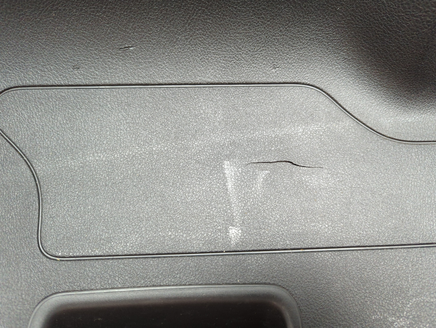 Дверь багажника