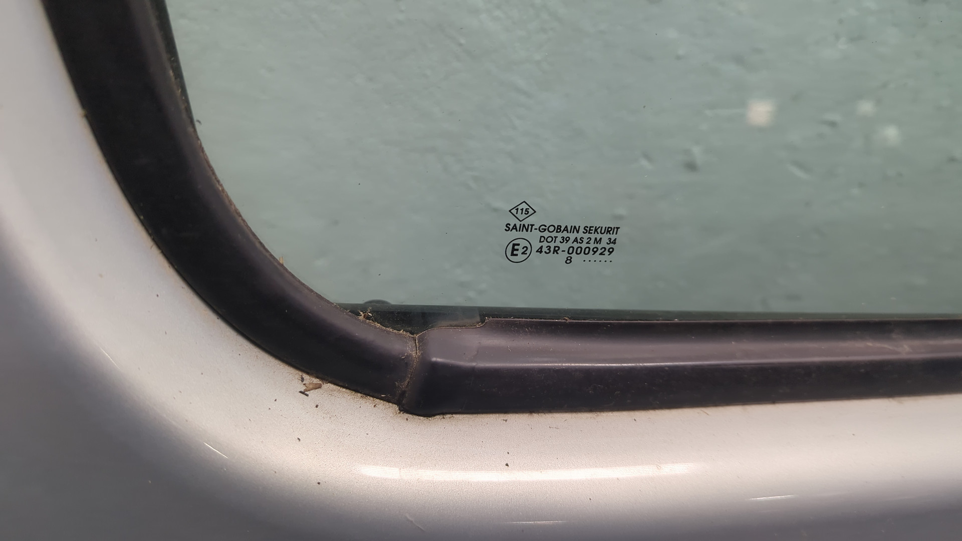 Дверь передняя правая