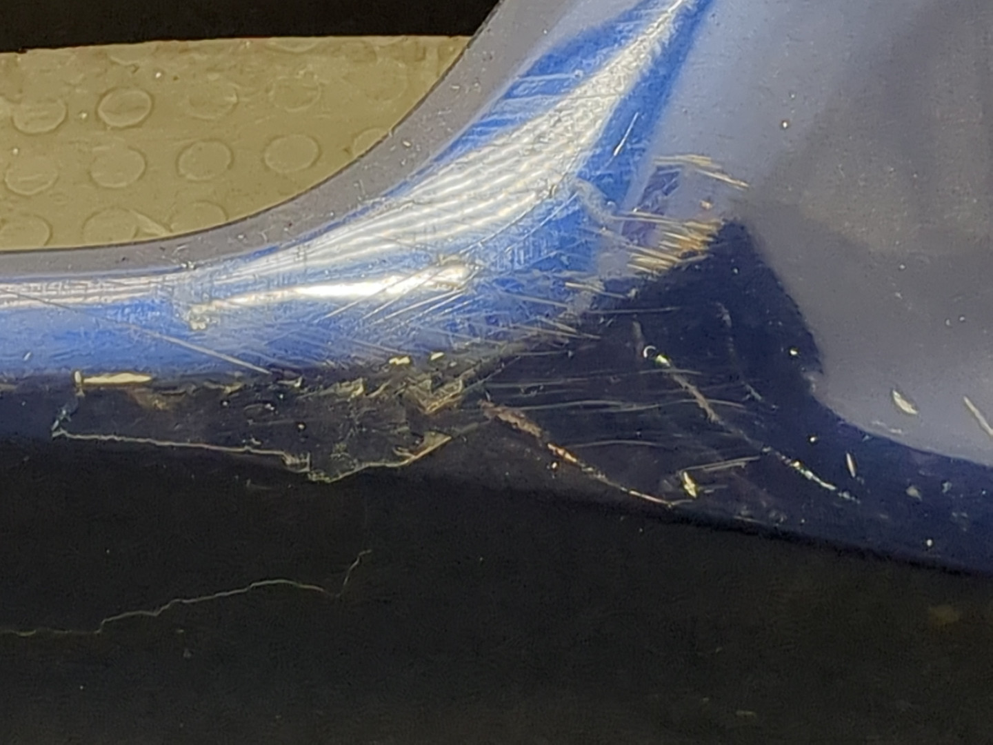 Бампер передний